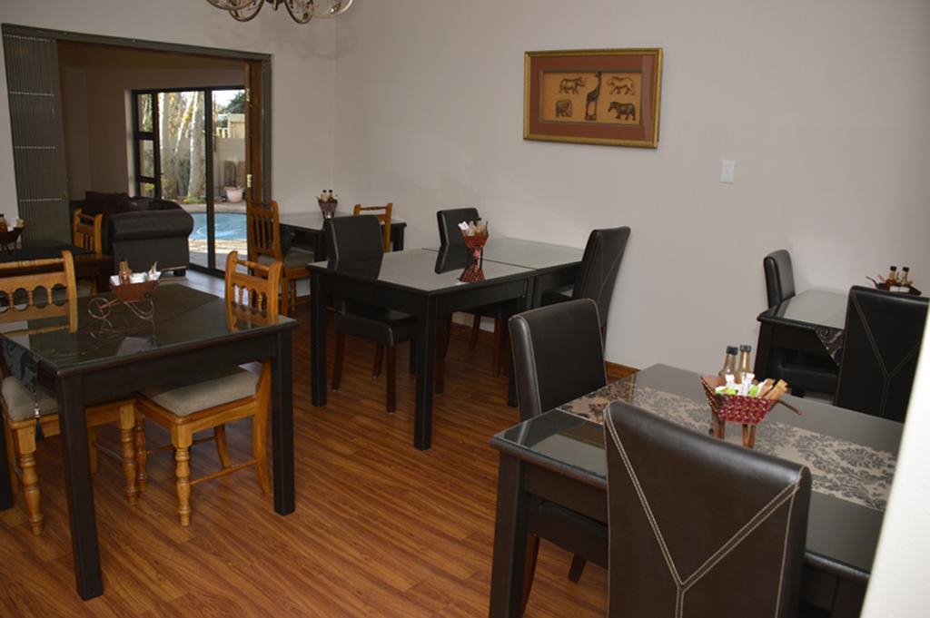 Two Bells Guest House 블룸폰테인 외부 사진