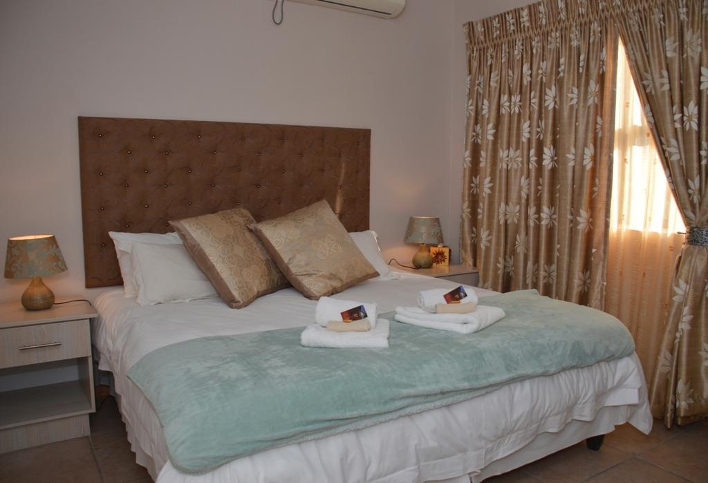 Two Bells Guest House 블룸폰테인 외부 사진