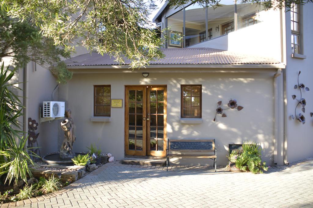 Two Bells Guest House 블룸폰테인 외부 사진
